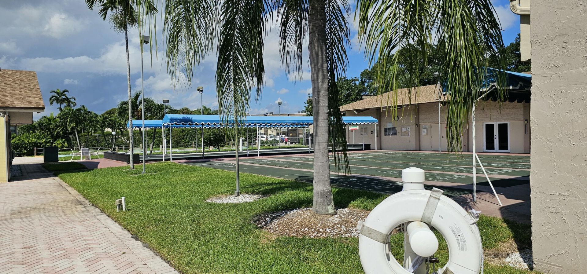 721 Lori Dr, Unit 105, Palm Springs, FL 33461 Photo
