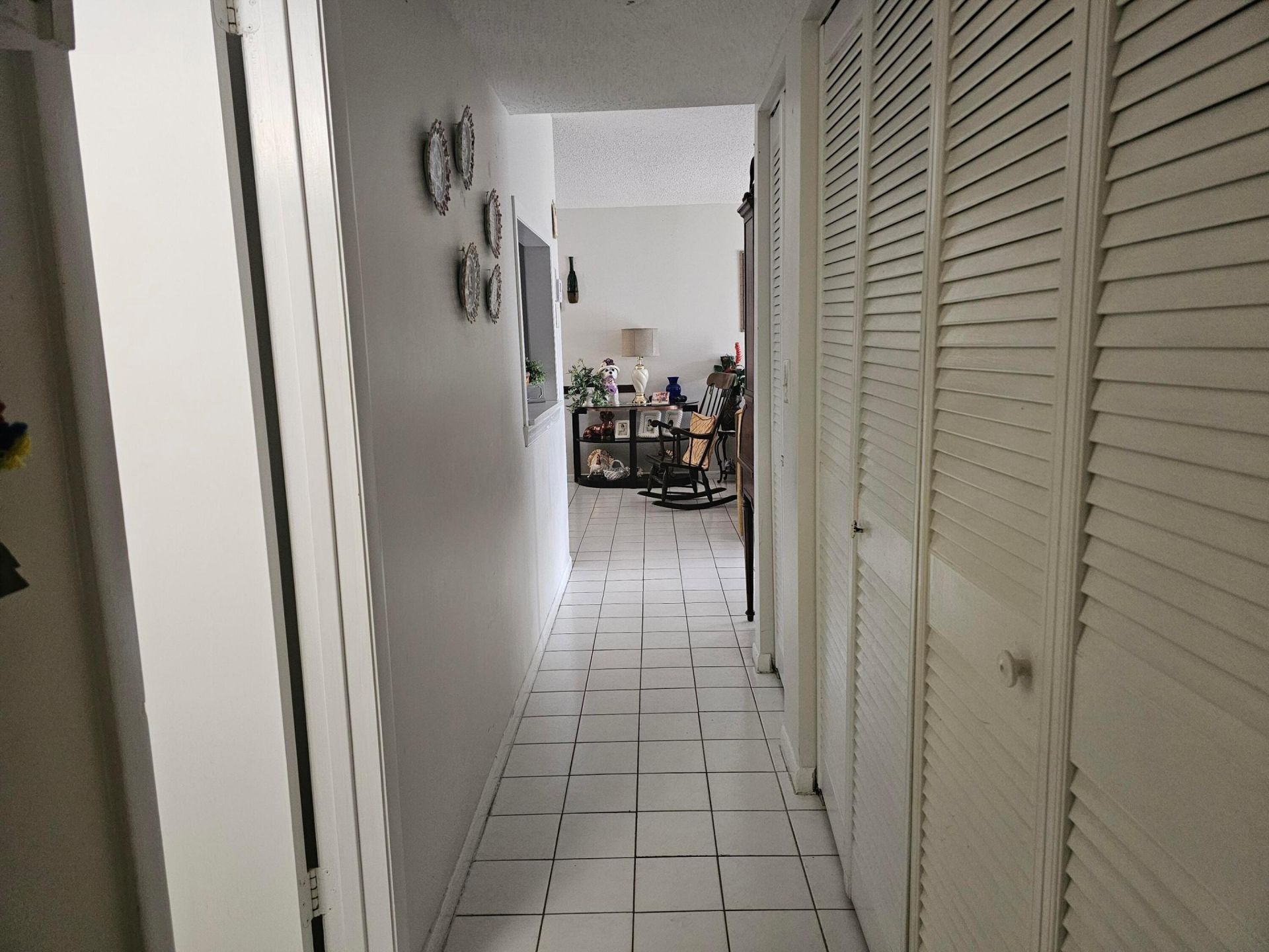 721 Lori Dr, Unit 105, Palm Springs, FL 33461 Photo
