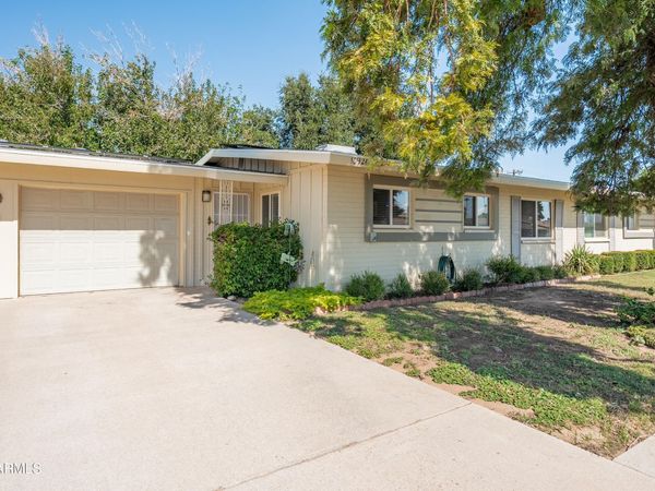 10926 W ABBOTT Avenue, Sun City, AZ 85351