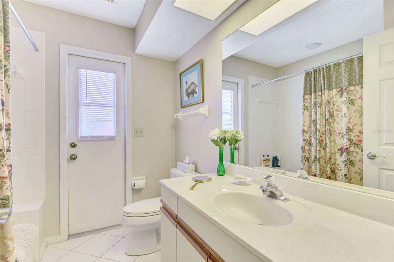 3168 E Village Drive, Venice, FL 34293 Photo