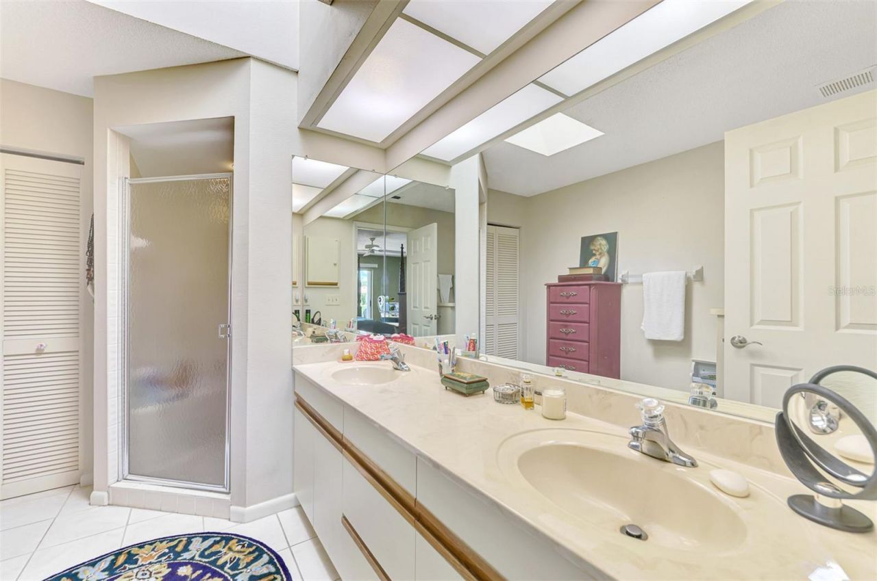 3168 E Village Drive, Venice, FL 34293 Photo