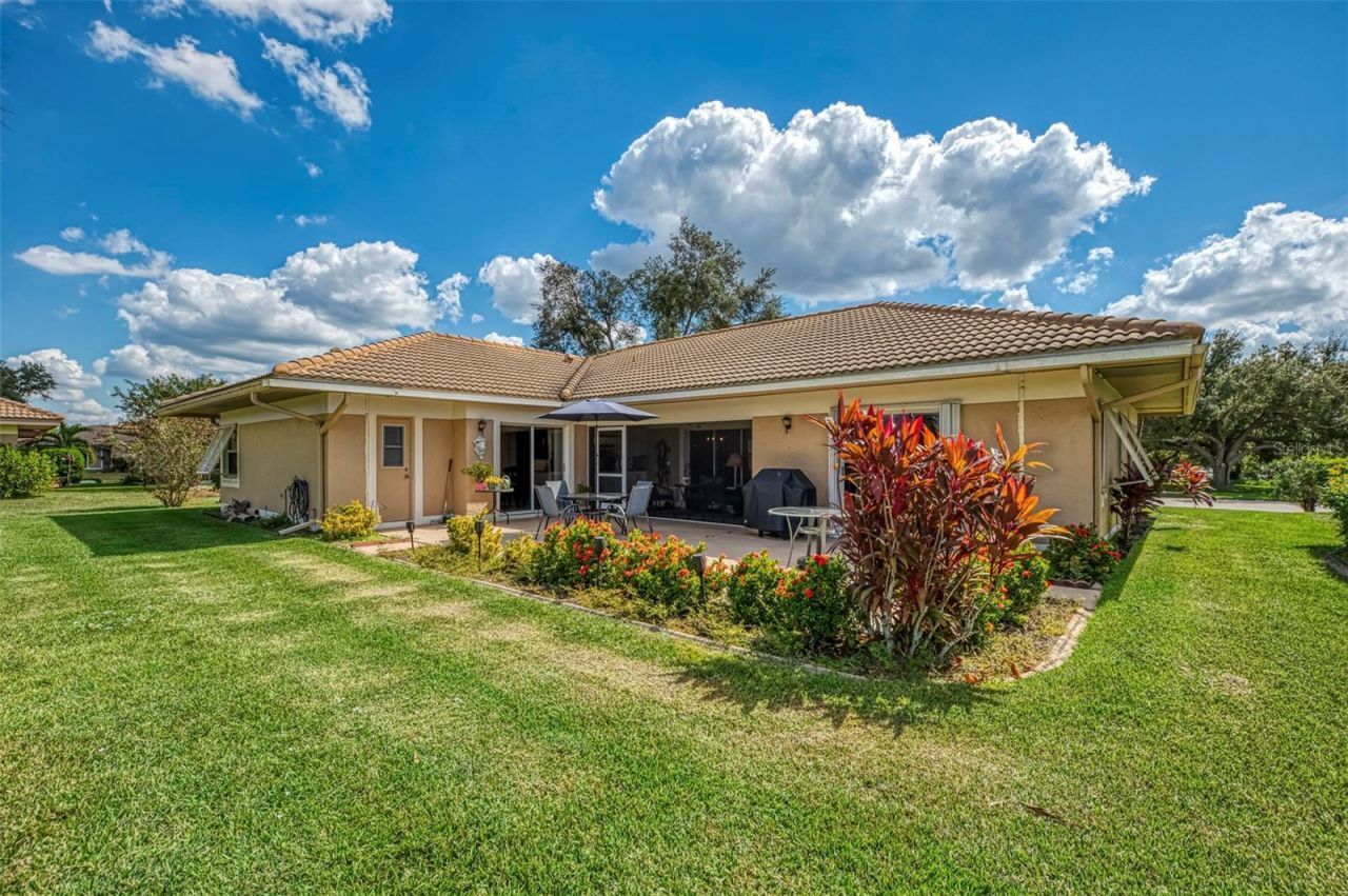 3168 E Village Drive, Venice, FL 34293 Photo