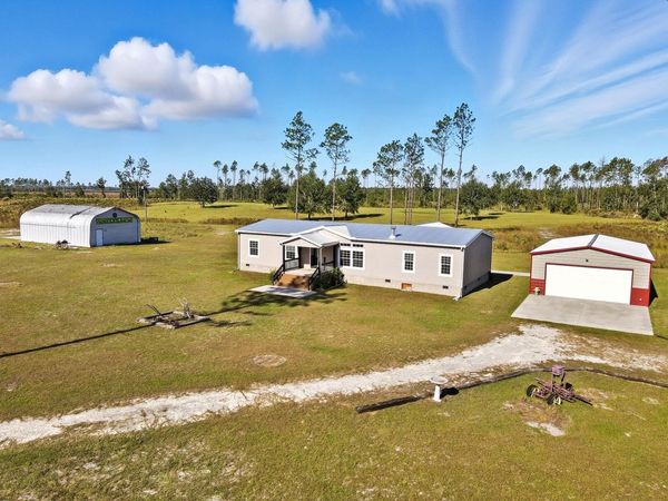 641 SE Sequoyah Trail, Lee, FL 32059