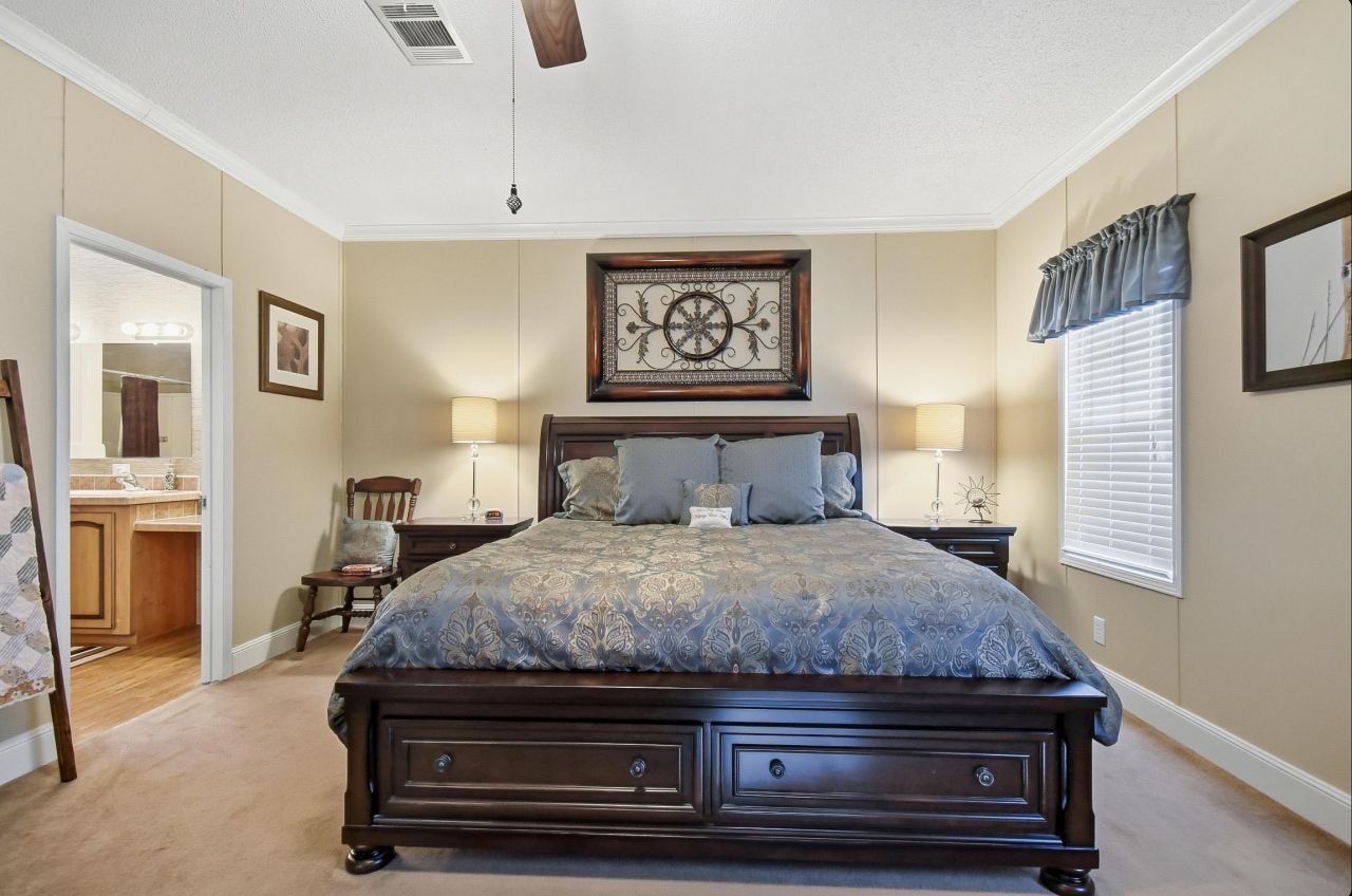 641 SE Sequoyah Trail, Lee, FL 32059 Photo