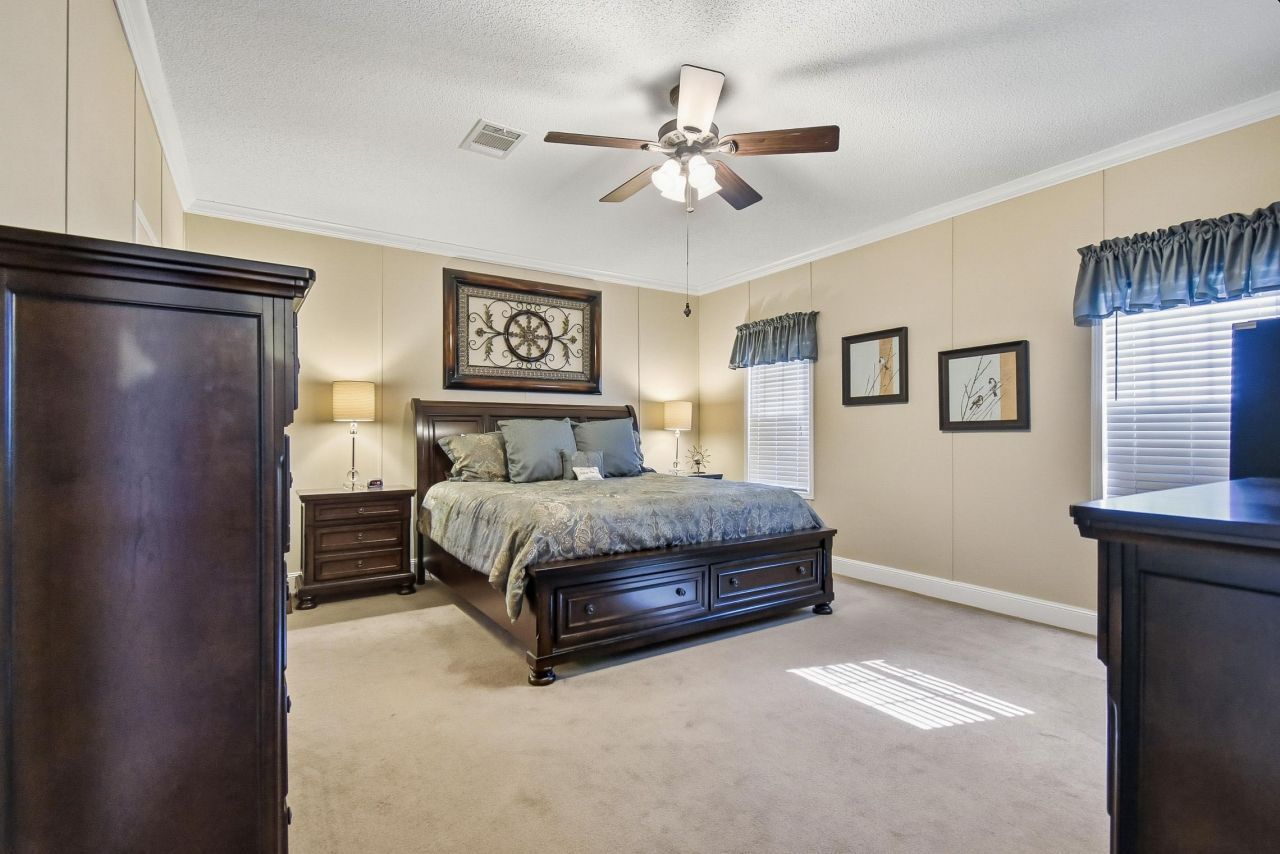 641 SE Sequoyah Trail, Lee, FL 32059 Photo