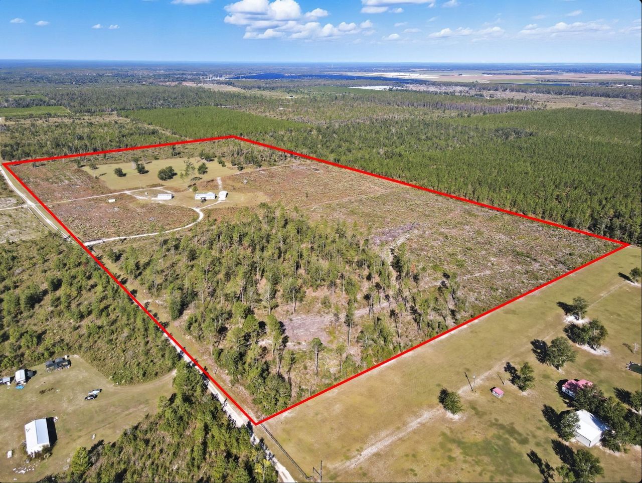 641 SE Sequoyah Trail, Lee, FL 32059 Photo