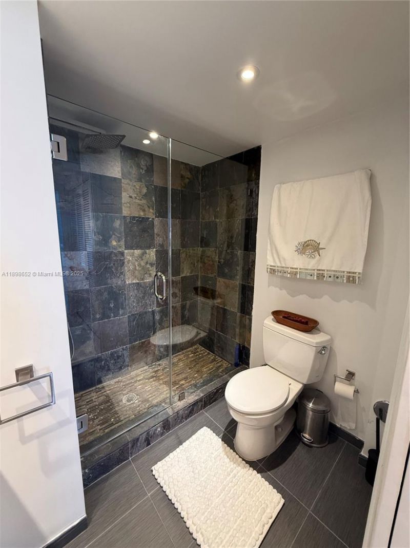 90 Alton Rd, Unit 909, Miami Beach, FL 33139 Photo