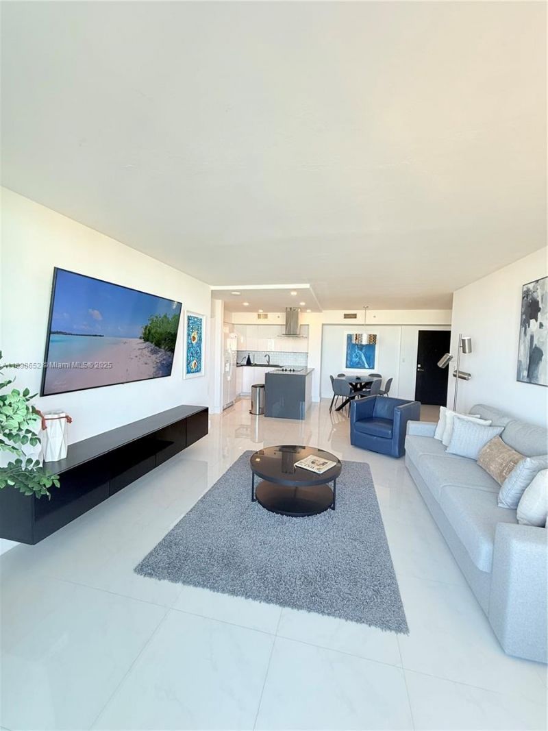 90 Alton Rd, Unit 909, Miami Beach, FL 33139 Photo