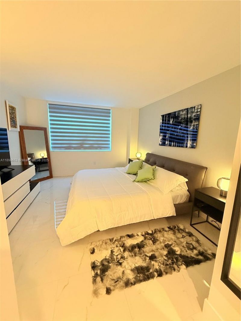 90 Alton Rd, Unit 909, Miami Beach, FL 33139 Photo