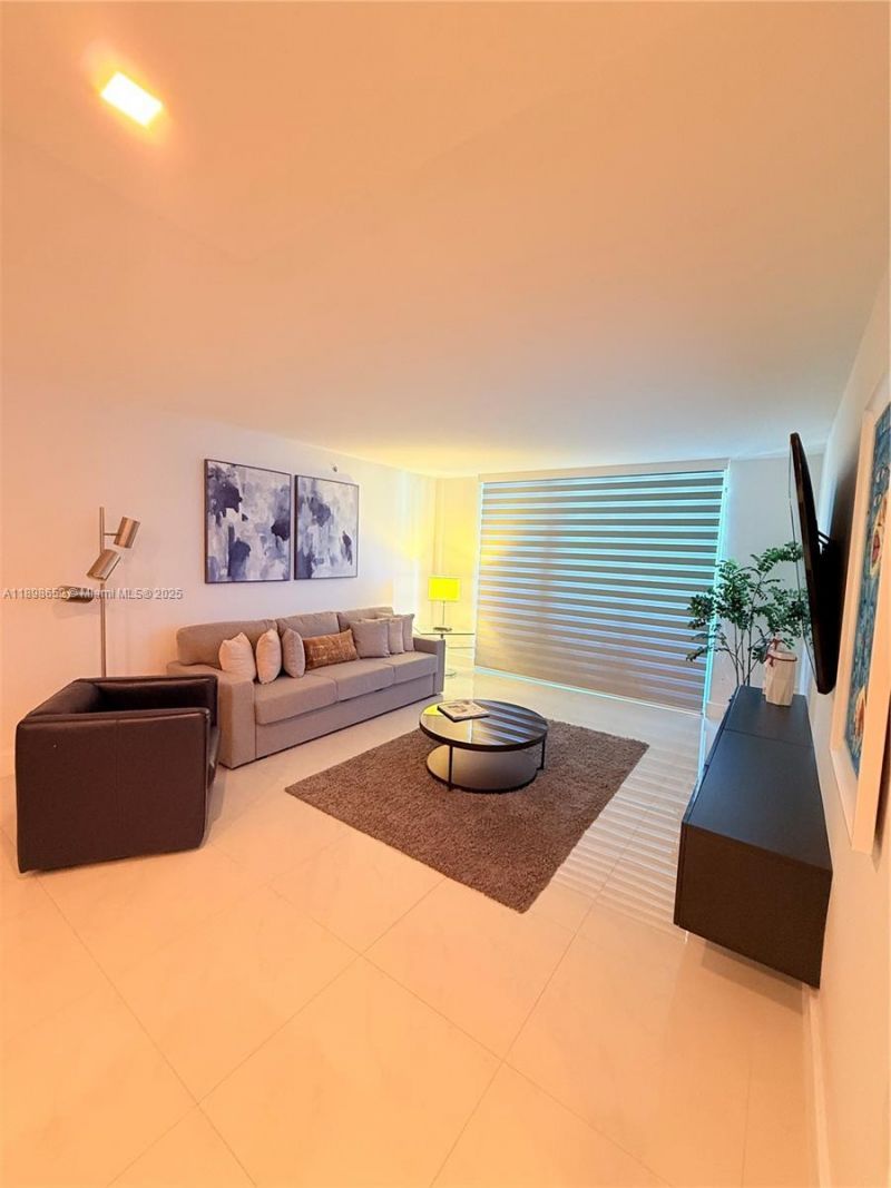 90 Alton Rd, Unit 909, Miami Beach, FL 33139 Photo