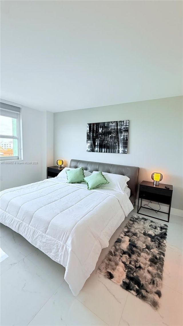 90 Alton Rd, Unit 909, Miami Beach, FL 33139 Photo