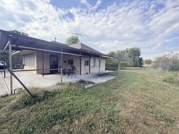 219 N Wabash Street, Cayuga, IN 47928