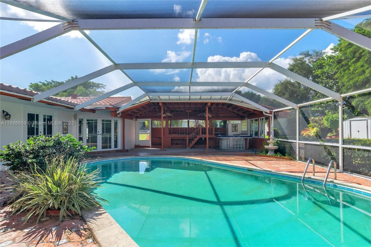 17320 SW 89th Ave, Palmetto Bay, FL 33157 Photo