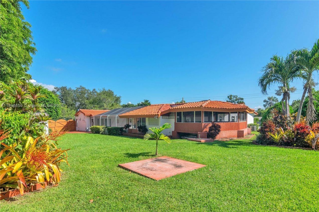 17320 SW 89th Ave, Palmetto Bay, FL 33157 Photo