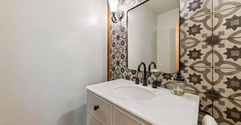 236 Uplands Way, South Lake Tahoe, CA 96150 Photo