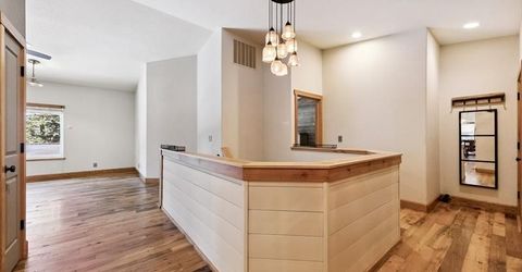 236 Uplands Way, South Lake Tahoe, CA 96150 Photo