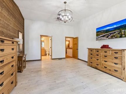 236 Uplands Way, South Lake Tahoe, CA 96150 Photo