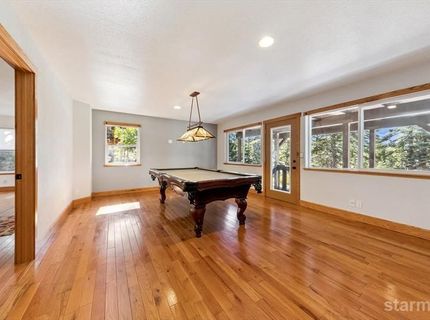 236 Uplands Way, South Lake Tahoe, CA 96150 Photo