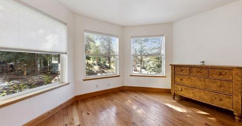 236 Uplands Way, South Lake Tahoe, CA 96150 Photo