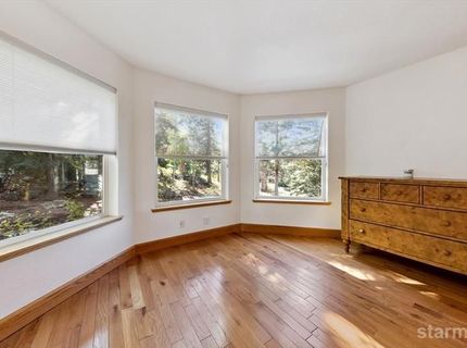 236 Uplands Way, South Lake Tahoe, CA 96150 Photo