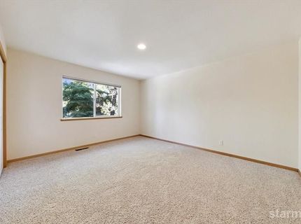 236 Uplands Way, South Lake Tahoe, CA 96150 Photo