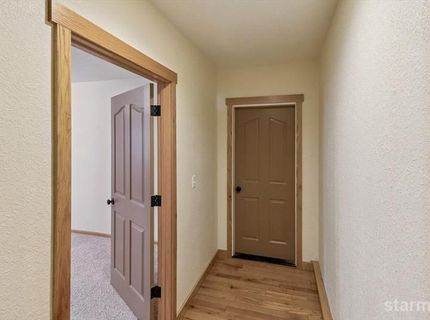 236 Uplands Way, South Lake Tahoe, CA 96150 Photo