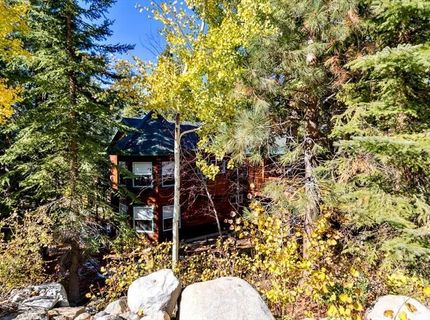 236 Uplands Way, South Lake Tahoe, CA 96150 Photo