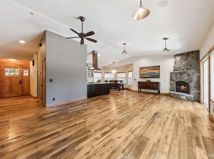 236 Uplands Way, South Lake Tahoe, CA 96150 Photo