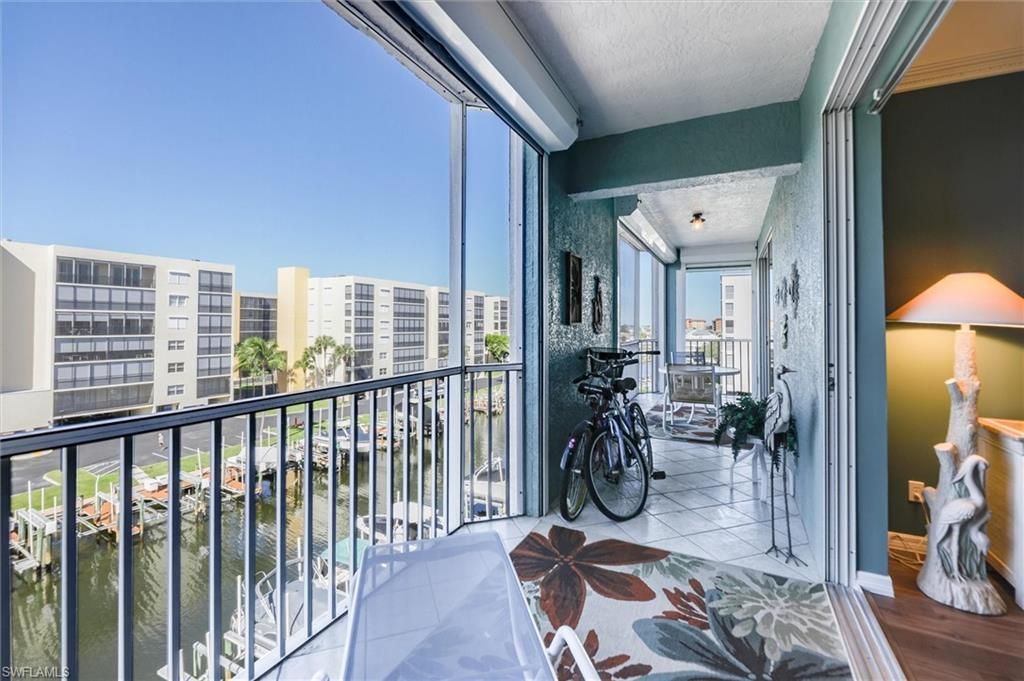 4361 Bay Beach Ln, Unit 424, Fort Myers Beach, FL 33931 Photo