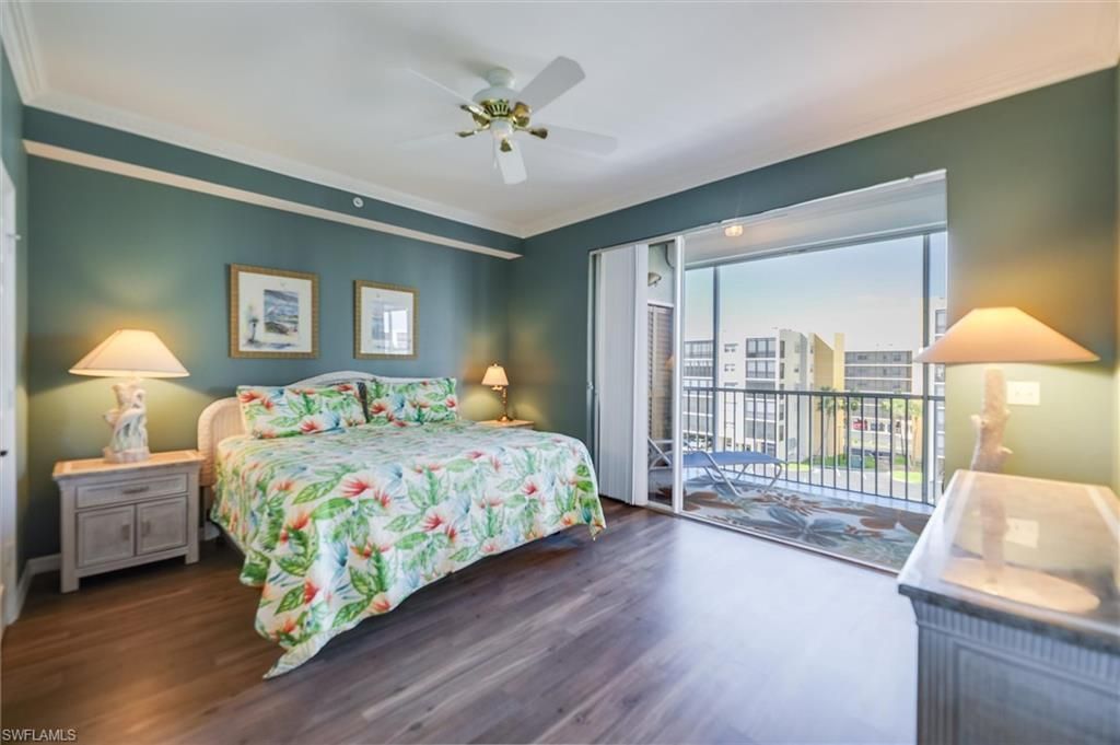 4361 Bay Beach Ln, Unit 424, Fort Myers Beach, FL 33931 Photo
