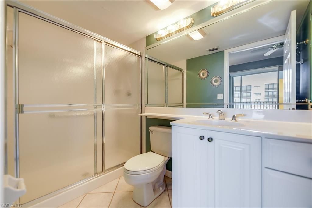4361 Bay Beach Ln, Unit 424, Fort Myers Beach, FL 33931 Photo
