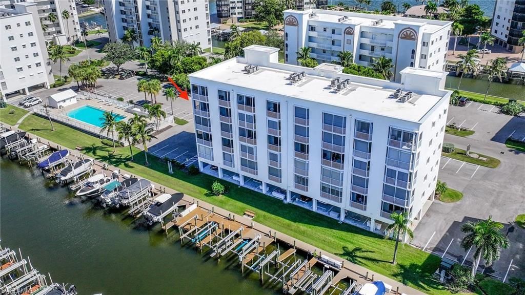 4361 Bay Beach Ln, Unit 424, Fort Myers Beach, FL 33931 Photo