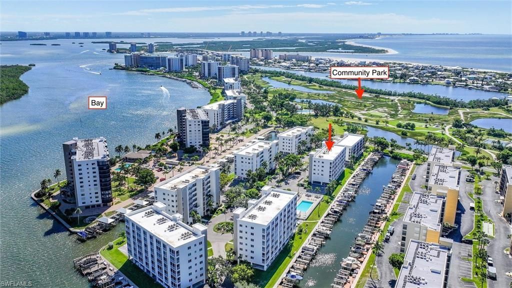 4361 Bay Beach Ln, Unit 424, Fort Myers Beach, FL 33931 Photo