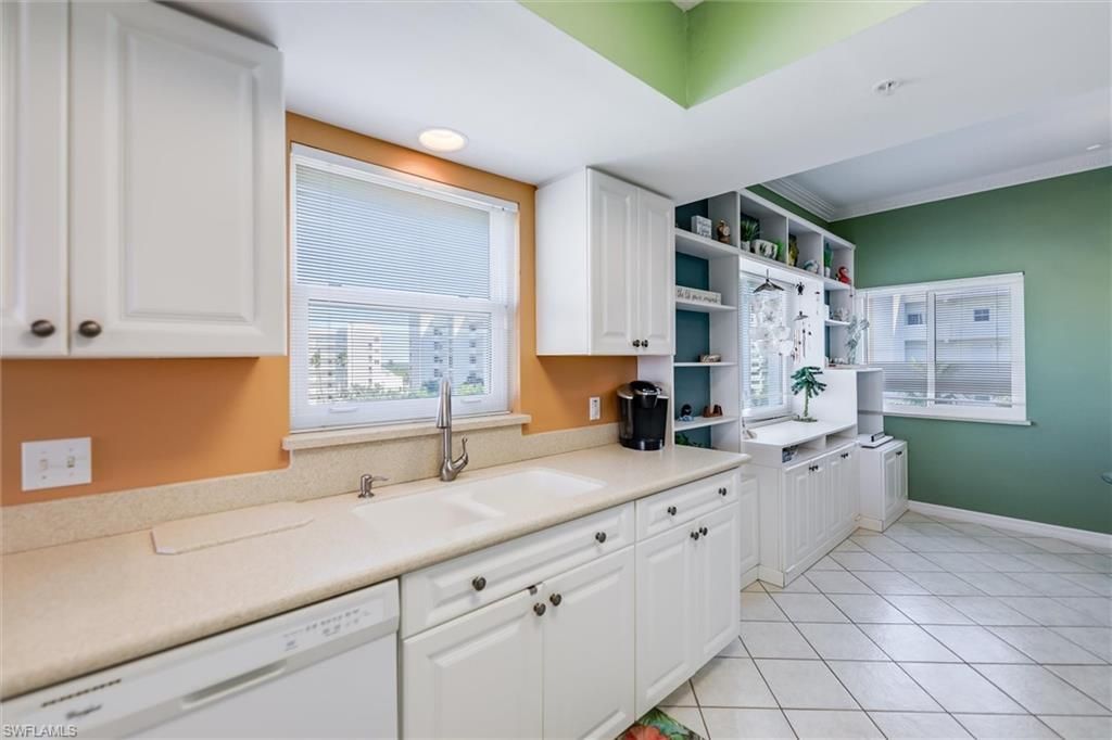 4361 Bay Beach Ln, Unit 424, Fort Myers Beach, FL 33931 Photo