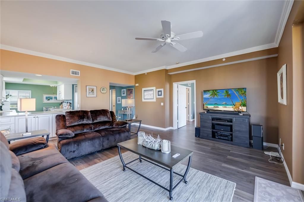 4361 Bay Beach Ln, Unit 424, Fort Myers Beach, FL 33931 Photo