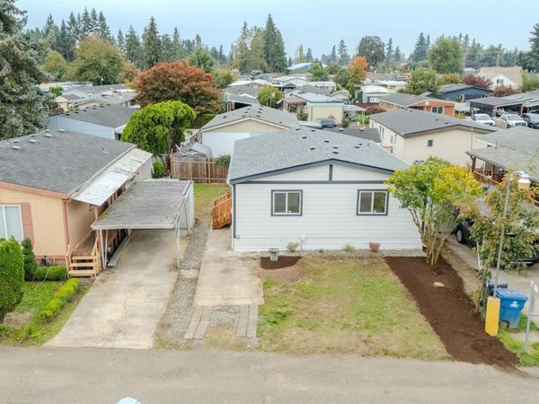 3370 Maple St, Hubbard, OR 97032