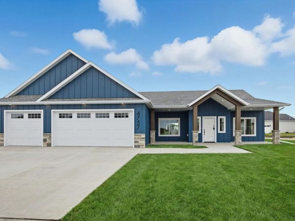 4757 11th Street W, West Fargo, ND 58078