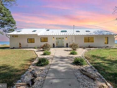 160 SHIPWATCH LANE, REEDVILLE, VA 22539