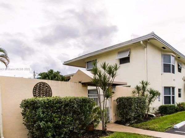 1012 SE 15th St, Unit 3, Fort Lauderdale, FL 33316