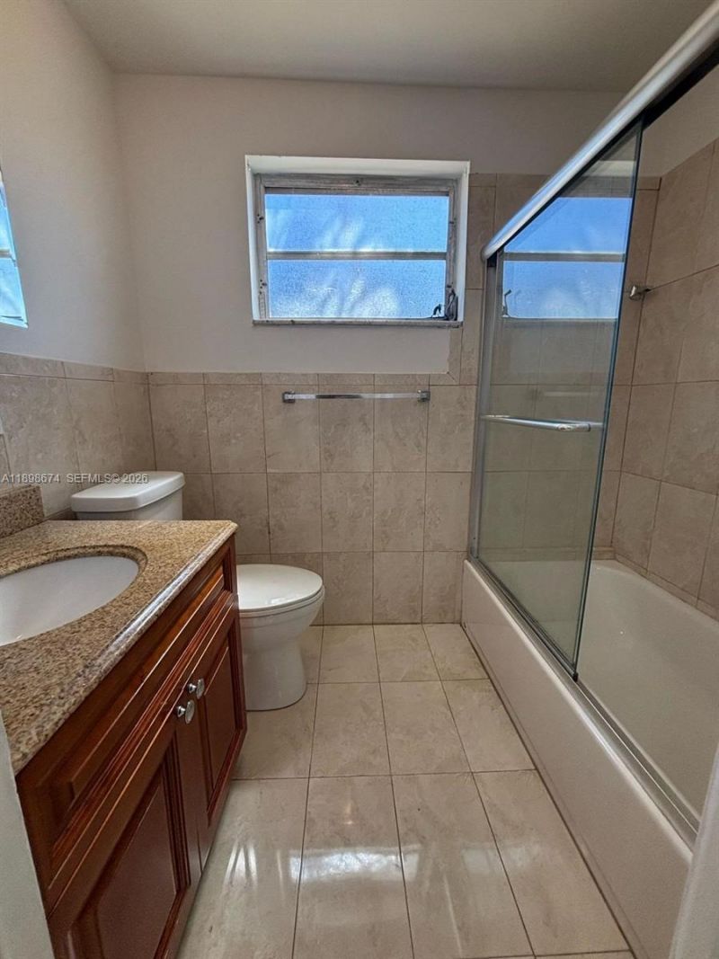 215 SE 3rd Ave, Unit 107A, Hallandale Beach, FL 33009 Photo