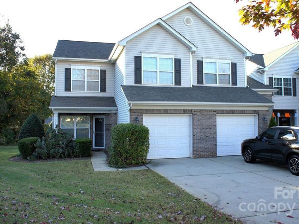 12027 Stratfield Place Circle , Pineville, NC 28134