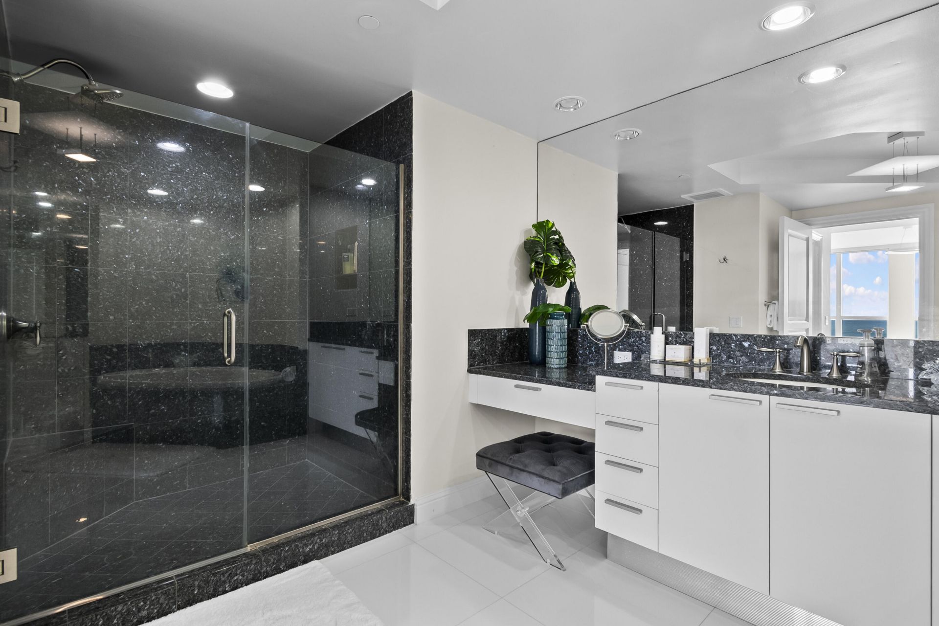 3800 N Ocean Drive, Unit 653, Singer Island, FL 33404 Photo