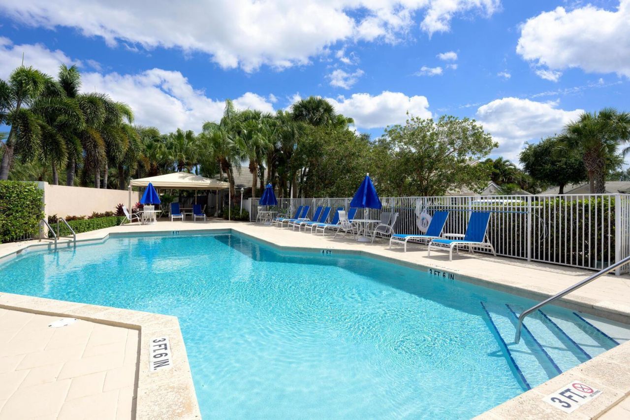 32 Admirals Court, Palm Beach Gardens, FL 33418 Photo