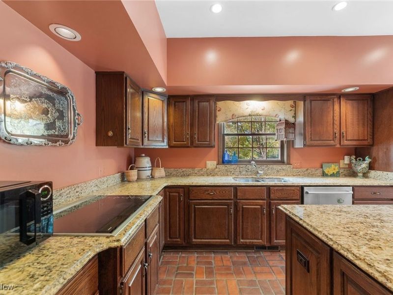 338 Simon Road, Hudson, OH 44236 Photo 11