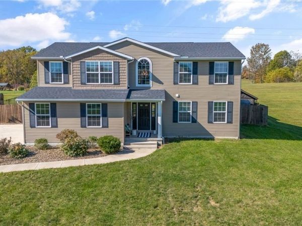 3835 Linda Way, New Waterford, OH 44445