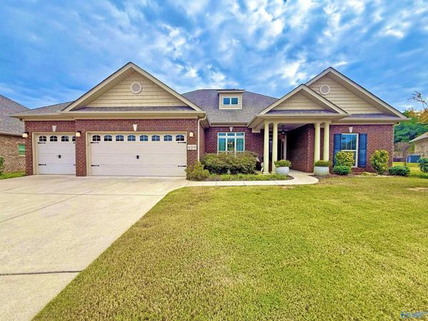 609 Quiet Creek Circle NW, Madison, AL 35757