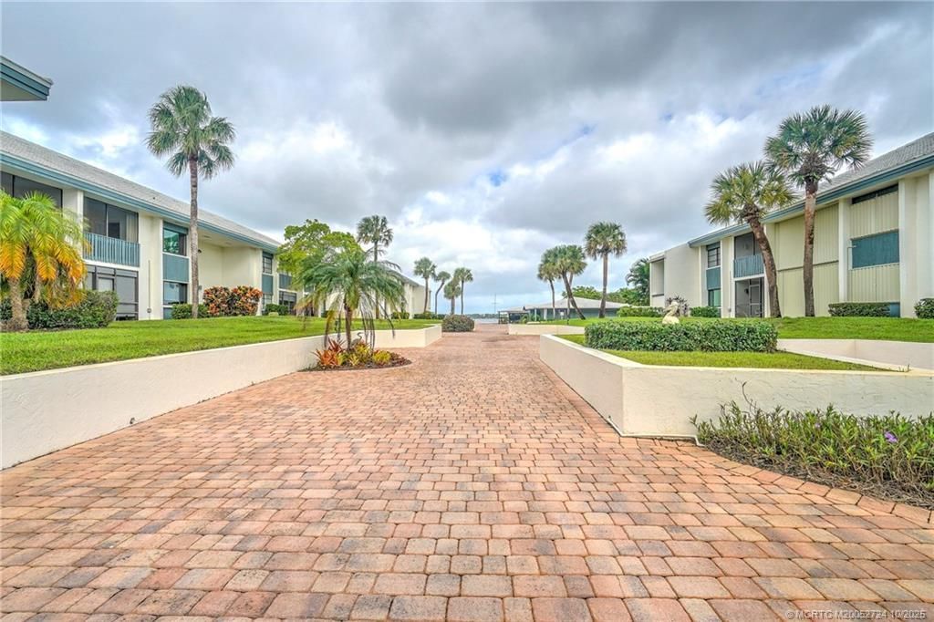 175 SE Saint Lucie Boulevard, Unit A106, Stuart, FL 34996 Photo