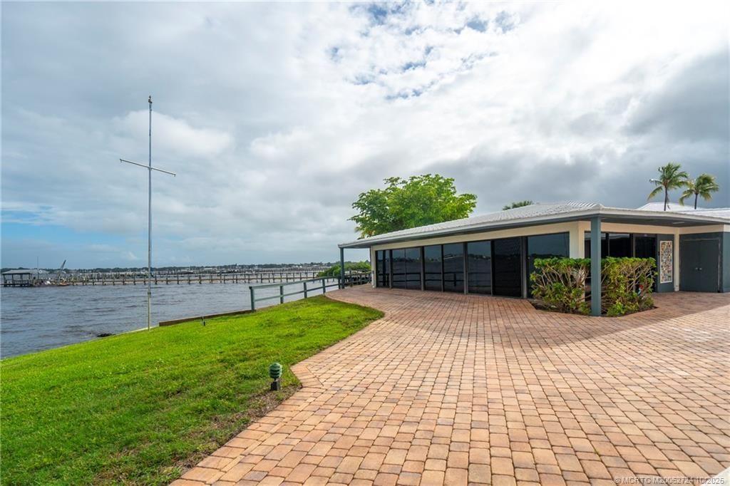 175 SE Saint Lucie Boulevard, Unit A106, Stuart, FL 34996 Photo