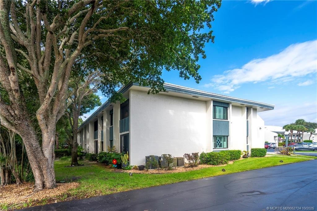 175 SE Saint Lucie Boulevard, Unit A106, Stuart, FL 34996 Photo
