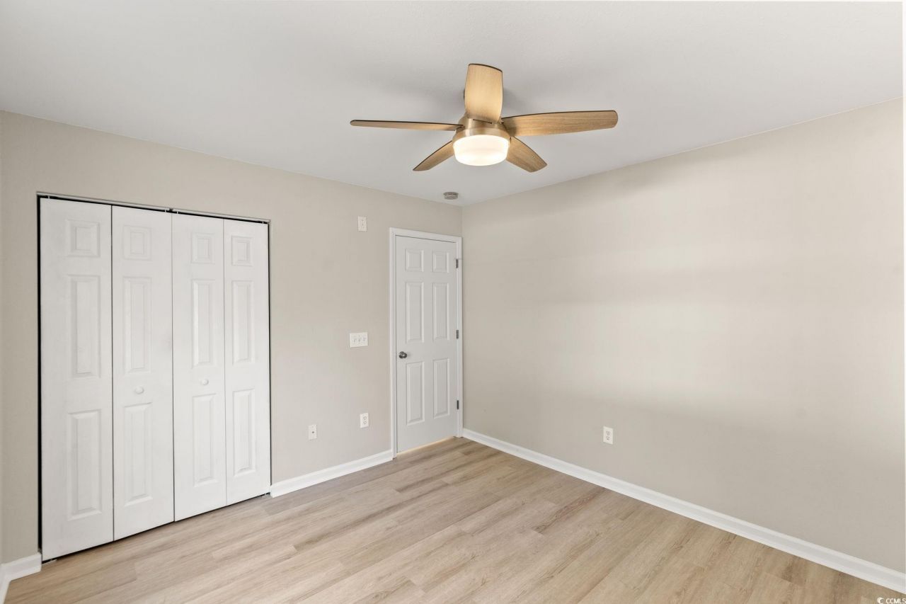 1077 Stoney Falls Blvd. Photo 18